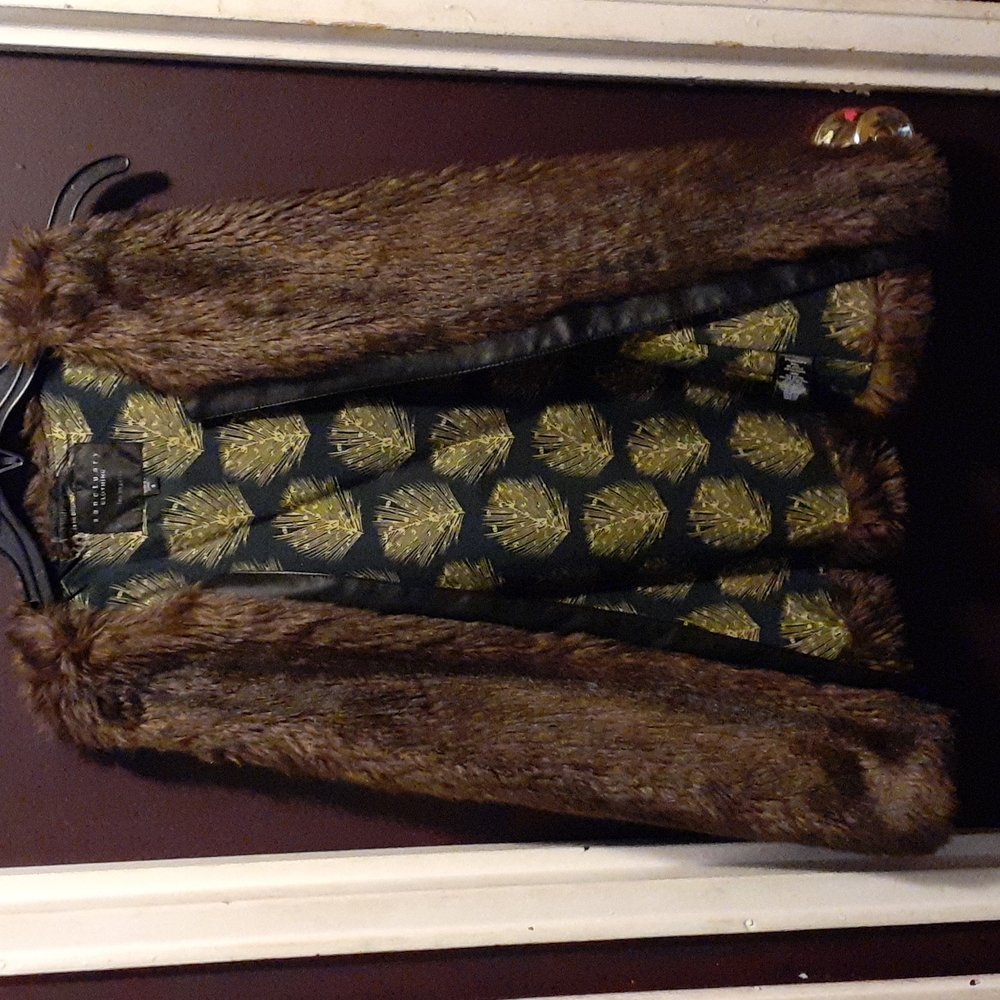 Fur vest